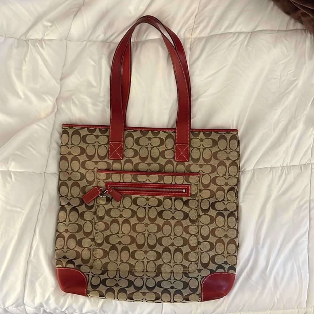 Coach Hampton Tote  Rare Find  Rare Size